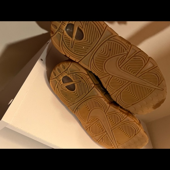 Nike Air More Uptempo Flax - Picture 2 of 4